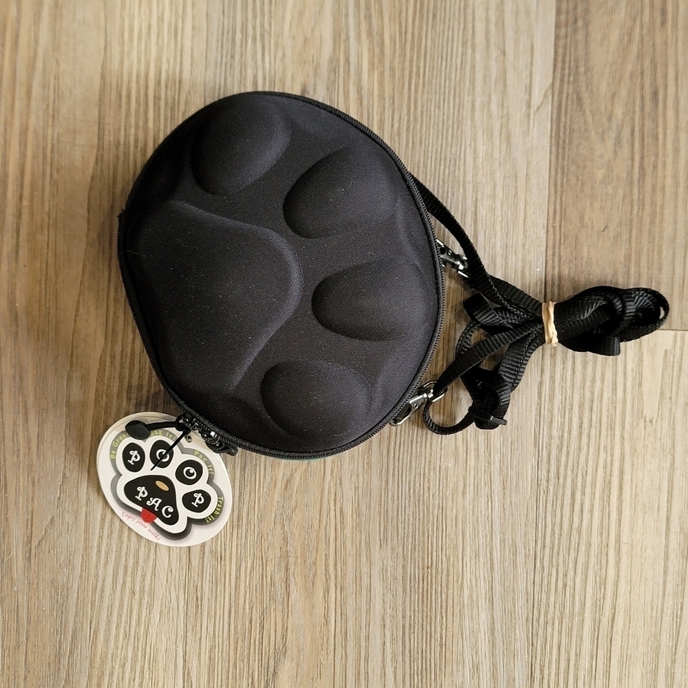 (NWT) POOP PAC Dog Walkers Bag, Eliminate Smell, Stylish, Hygienic, Convenient.